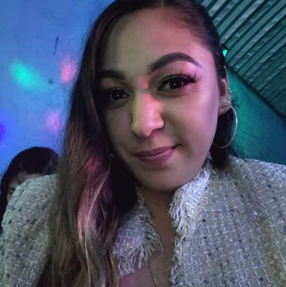 Meet your Posher, Gabriela